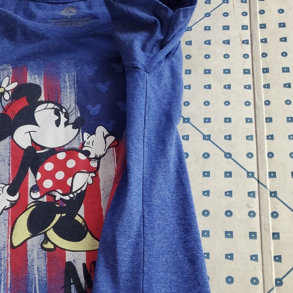 Disney American Spirit Minnie Mouse T-shirt - Picture 10 of 16